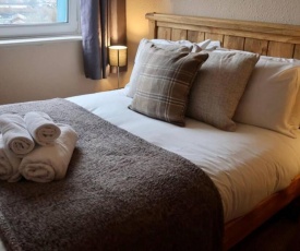 Comfortable MCR Apt FREE PARKING - close to centre