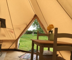 Glamping at The Homestead - Ensuite bell tent