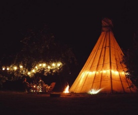 White House on Wye Glamping