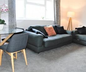 BookedUK: Modern Apartment in Hatfield Heath