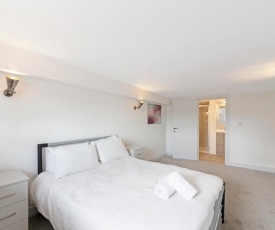 Executive Bishop Stortford/Harlow Apartment