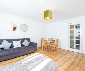 One Choice Stays - Cosy and Bright Apartment close to Warner Bros Studios