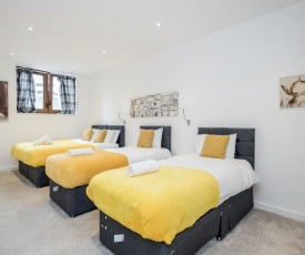 Spacious 1 Bed Luxury St Albans Apartment - Free WiFi & Parking