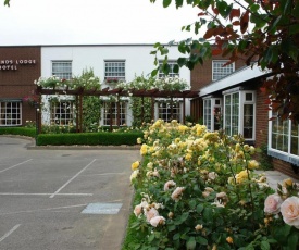 Oaklands Lodge Hotel