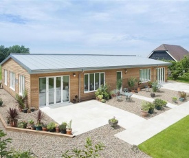 Beautiful Holiday Home in Canterbury with Outdoor Seating