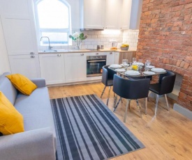 Spacious, Modern Duplex close to Mcr City Centre and Old Trafford By Pillo Rooms