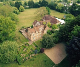 Howfield Manor Hotel