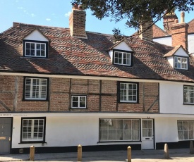 Nethersole House - a Grade 11 listed home in Canterbury