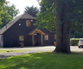 Oakside Lodge