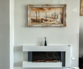 Classy Apartment in Folkestone with Fireplace