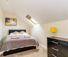 Spacious 2-Floor Apartment - Gardiner Street