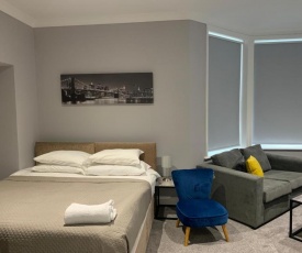 Boutique Maidstone apartment - Parking