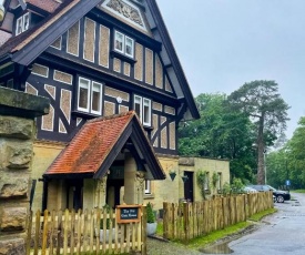 The Old Gate House