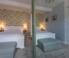 The Sleep-Inn Hare B&B