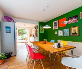 Stylish 3 Bedroom Edwardian House Close To Beach