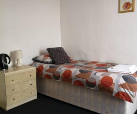 Blackburn - Great prices, best rooms, nice place !