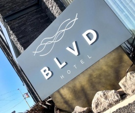 Boulevard Hotel