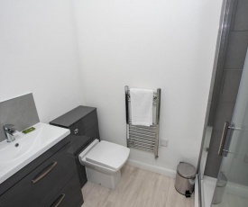 Modern 1 Bedroom Apartment in Bolton