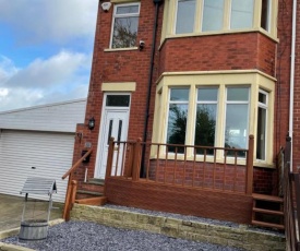 Stunning 3 bed house near Blackpool Zoo, Stanley Park and Victoria Hospital