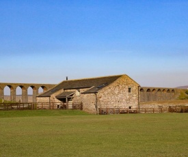 Three Peaks Barn