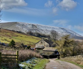 Higher Gills Farm