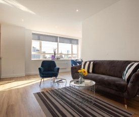 Luxury, Spacious Apartment in Manchester Central By Pillo Rooms