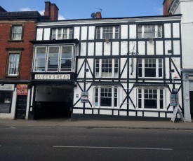 The Queens Head Hotel