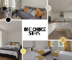 Four Bedroom House by One Choice Stays Serviced Accommodation Leicester- Perfect for large groups and families
