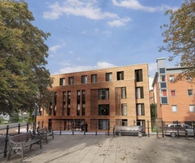 Zeni Apartments, 2 Bed Apartment in Central Leicester