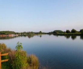 The Lakeside Lodge