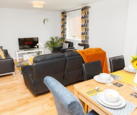 Spacious 5 bed house Perfect for CONTRACTORS & FAMILIES Free Parking, WiFi, close to M1 Managed by Chique Properties Ltd