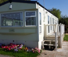 Caravan 8 berth with private fishing