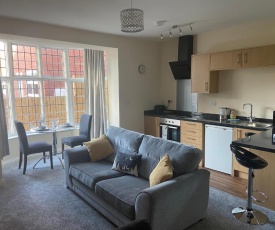 Modern 1 Bed Apartment Uphill Lincoln