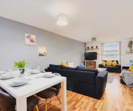 Stylish Manchester Gem - Sleeps 10!