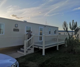 Tattershall Lakes 2020 8 Berth Caravan With Hot Tub