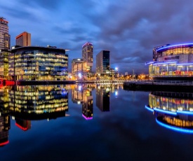 Hallsphere - Stunning Apartment Salford Quays