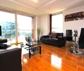 Media City LOWRY Apartment 4 Guests 2 Bed