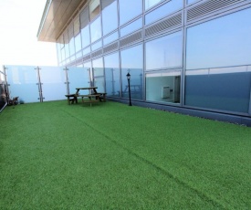 Media City Roof Top Garden Apartment