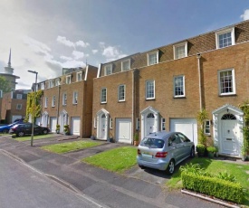 Basingstoke Townhouse